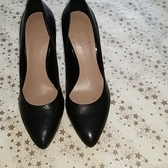 Black Franco Sarto Pumps - Picture 3 of 6